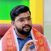 Dr Acharyya Haresh Raman